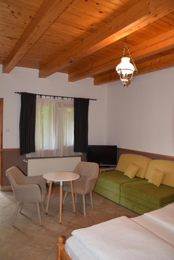 Nyitott Kapu Vendégház Felsőtárkány Exterior foto